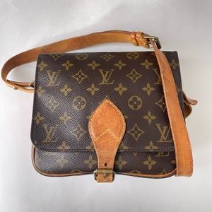 SOLD LOUIS VUITTON VINTAGE CARTOUCHIÈRE MM